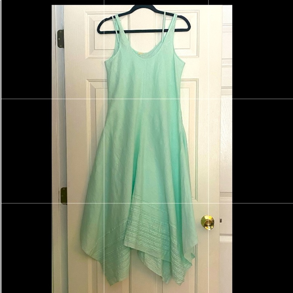 Eileen Fisher organic linen scoop neck tank dress. In new condition